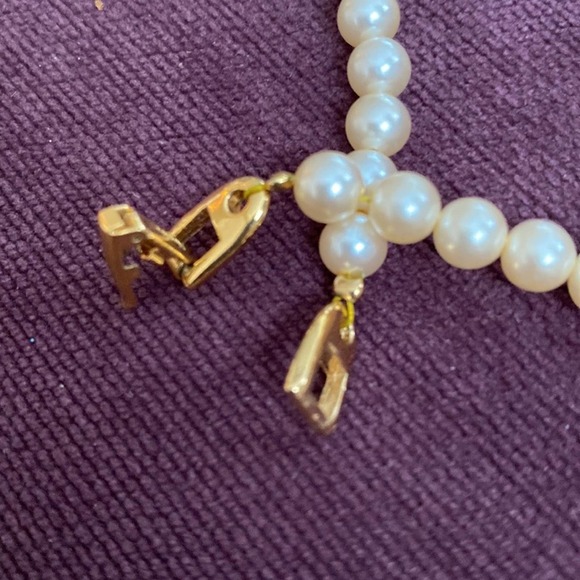 Vintage Napier Pearl chocker. Beautiful in excellent condition. - Picture 9 of 9